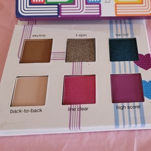 TETRIS X IPSY Block Party EYESHADOW PALETTE